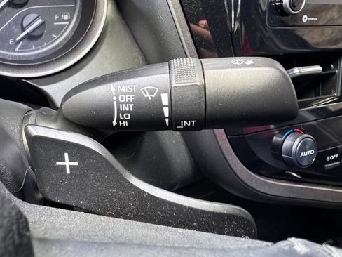 Used 2021 Toyota Camry SE FWD image 25