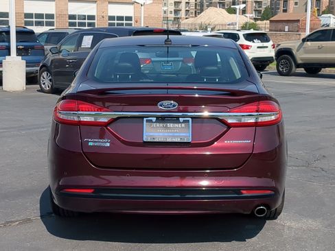 Used 2017 Ford Fusion Energi Titanium FWD image 4