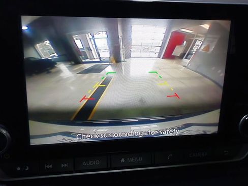 Used 2023 Nissan Rogue SV image 23