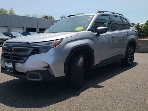 New 2026 Subaru Forester Touring AWD/4WD image 3