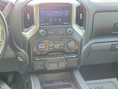 Used 2021 Chevrolet Silverado 1500 RST AWD/4WD image 26