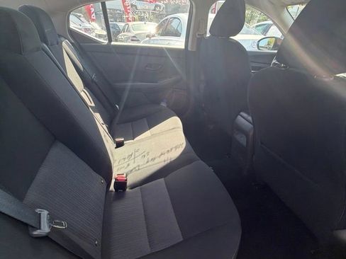 Used 2025 Nissan Sentra SV FWD image 9