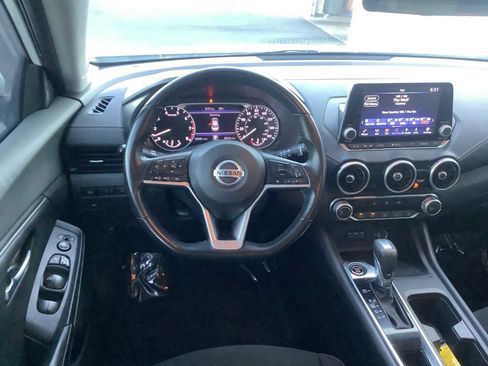 Used 2022 Nissan Sentra SV FWD image 10