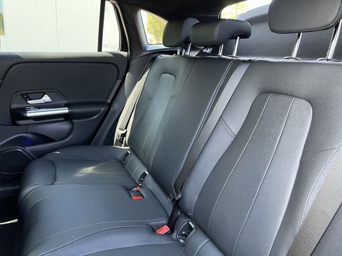 Certified 2025 Mercedes-Benz GLA 250 image 33