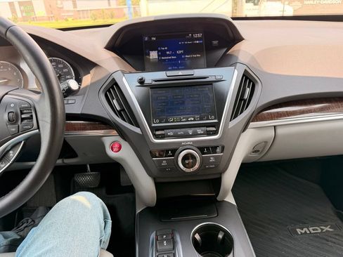 Used 2017 Acura MDX w/ Technology Package AWD/4WD image 23
