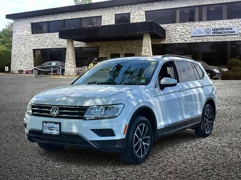 Used 2021 Volkswagen Tiguan SE AWD/4WD image 2