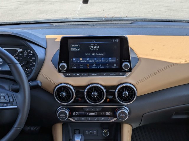 Used 2025 Nissan Sentra SV w/ SV Premium Package FWD image 13