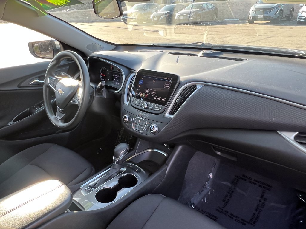 Used 2024 Chevrolet Malibu LT FWD image 15