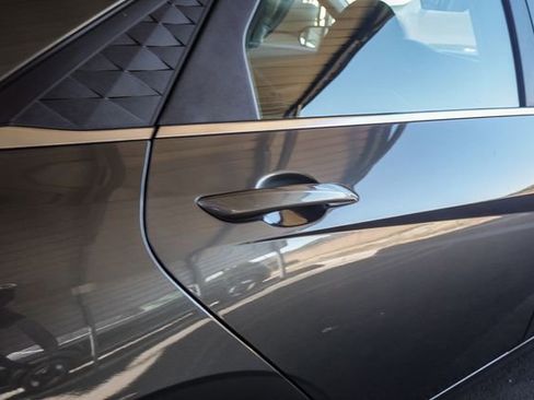 Used 2025 Hyundai Elantra SEL image 9