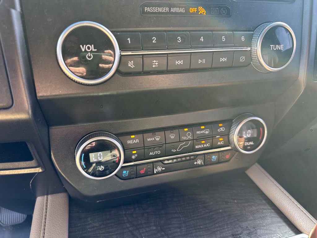 Used 2019 Ford Expedition Limited RWD image 7