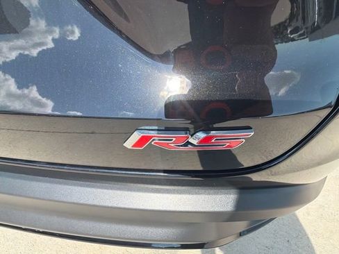 Certified 2024 Chevrolet Trax RS w/ Sunroof Package FWD image 23