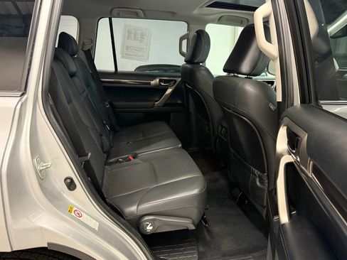 Used 2014 Lexus GX 460 Premium image 22