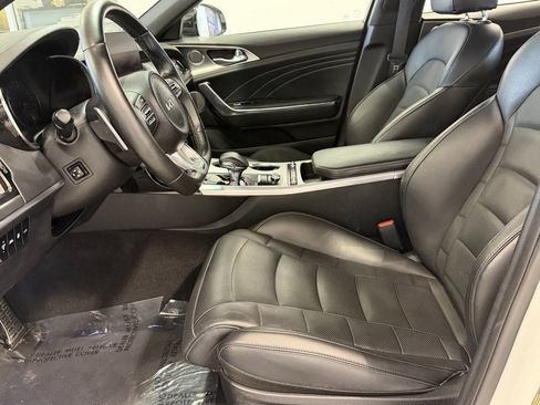 Used 2023 Kia Stinger GT2 image 13