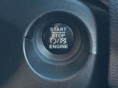 Used 2017 Jeep Compass Latitude w/ Popular Equipment Group image 26