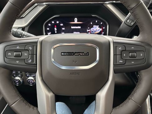New 2025 GMC Sierra 2500 Denali w/ Denali Reserve Package image 24