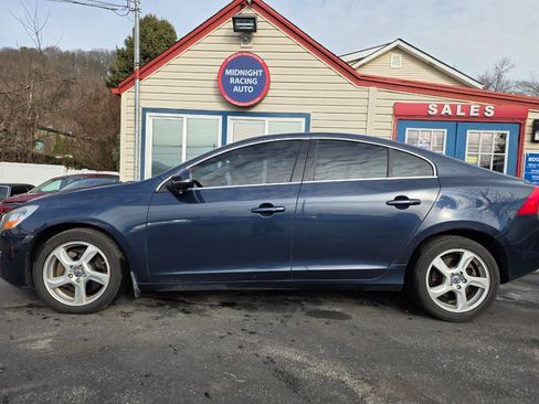 Used 2012 Volvo S60 T5 w/ Multimedia Pkg FWD image 4