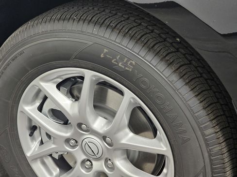 New 2026 Chrysler Pacifica Select image 10