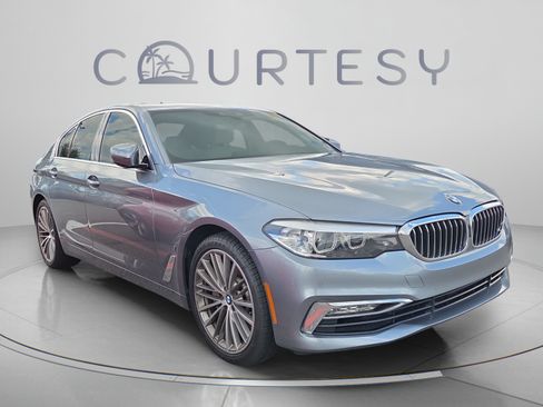 Used 2018 BMW 530e RWD image 3