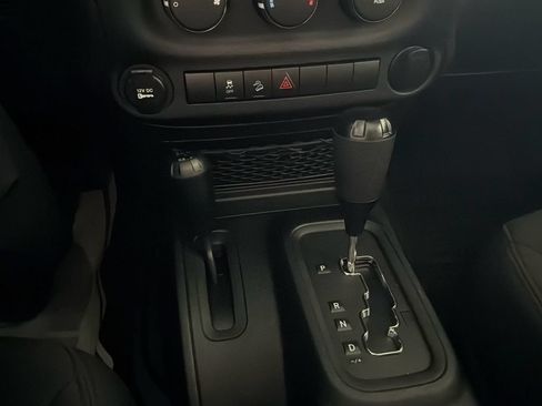 Used 2014 Jeep Wrangler Sport AWD/4WD image 24
