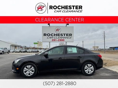 Used 2014 Chevrolet Cruze LS image 1