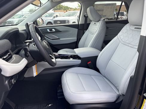 New 2025 Ford Explorer Platinum w/ Ultimate Package image 20