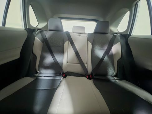 Used 2025 Toyota RAV4 XLE w/ Convenience Package image 33