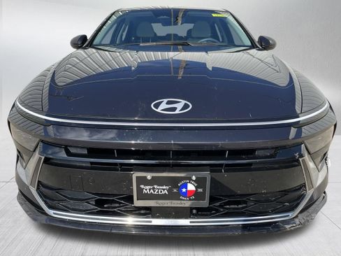 Used 2024 Hyundai Sonata SEL FWD image 2