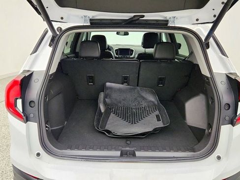 Used 2024 GMC Terrain SLT w/ Infotainment Package II AWD/4WD image 24
