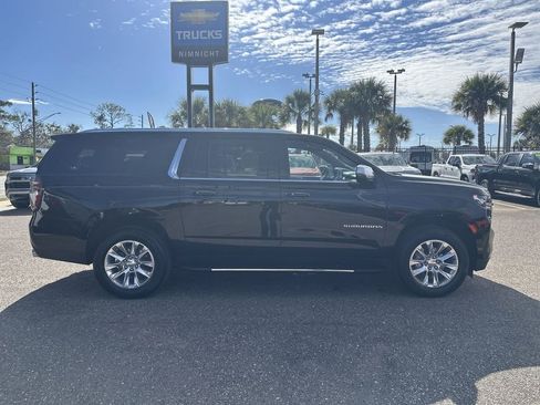 Used 2024 Chevrolet Suburban Premier image 17