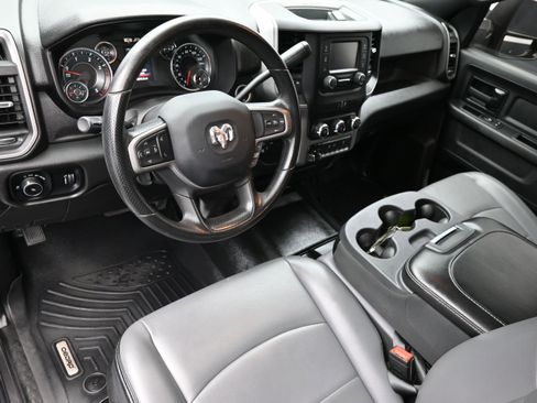 Used 2024 RAM 2500 Tradesman w/ Chrome Appearance Group AWD/4WD image 21