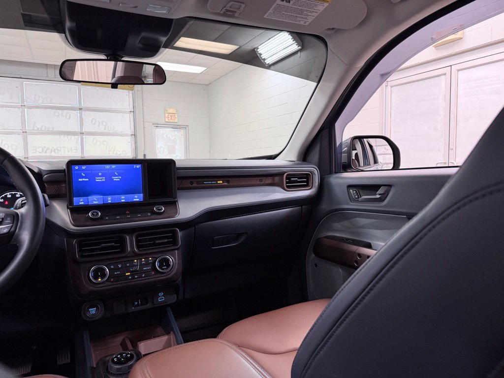 Used 2023 Ford Maverick Lariat w/ Lariat Luxury Package AWD/4WD image 29