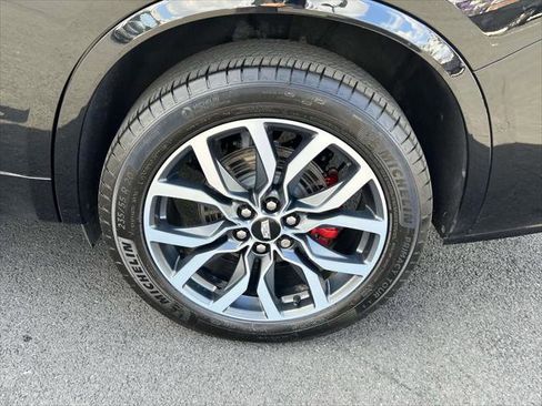 Used 2024 Cadillac XT6 Sport w/ Technology Package AWD/4WD image 10