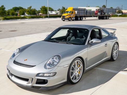 Used 2007 Porsche 911 GT3 image 8