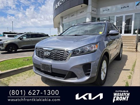 Used 2019 Kia Sorento AWD w/ LX Convenience Package image 1