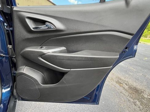 Certified 2024 Chevrolet Trax LS w/ LS Convenience Package FWD image 19