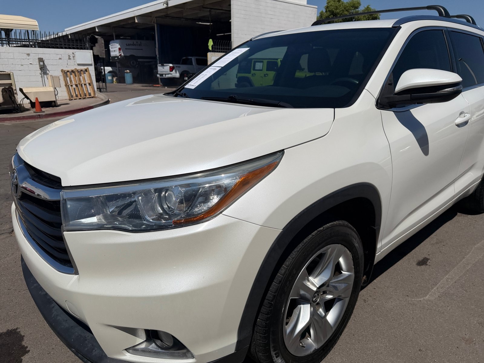 Used 2016 Toyota Highlander Limited AWD/4WD image 10