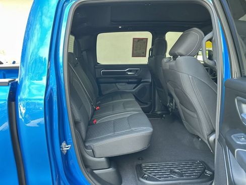 Used 2025 RAM 1500 Big Horn AWD/4WD image 32