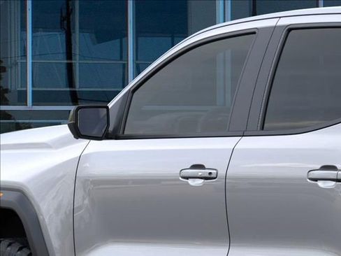 New 2026 GMC Canyon Elevation w/ Convenience Package image 12