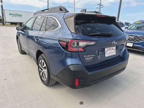 Used 2022 Subaru Outback Premium AWD/4WD image 8