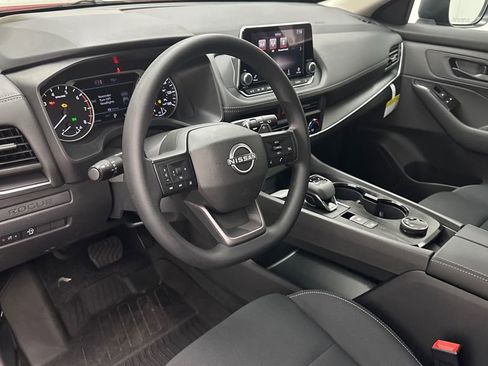 New 2026 Nissan Rogue S image 15