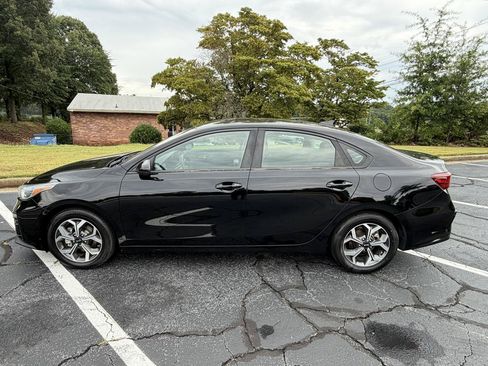Used 2020 Kia Forte LXS FWD image 8