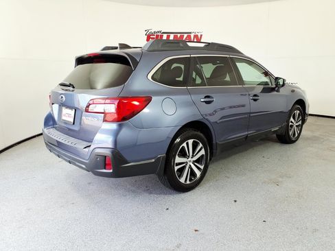Used 2018 Subaru Outback 2.5i Limited AWD/4WD image 4