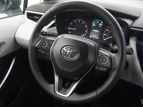 Used 2025 Toyota Corolla SE image 14
