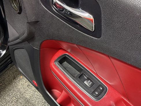 Used 2012 Dodge Charger R/T image 29