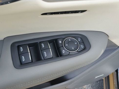 Certified 2023 Cadillac XT6 Premium Luxury AWD/4WD image 12