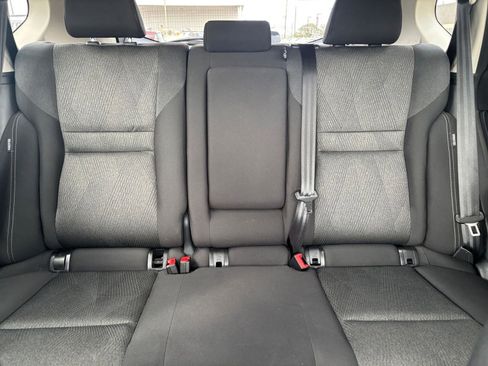 Used 2025 Nissan Rogue SV image 40