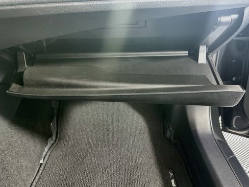 Used 2025 Toyota Camry LE FWD image 32