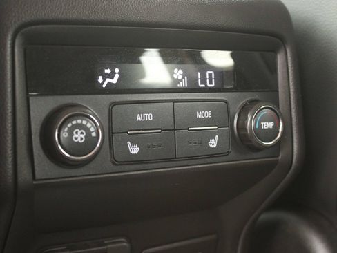 Used 2022 GMC Acadia Denali w/ Denali Ultimate Package AWD/4WD image 22