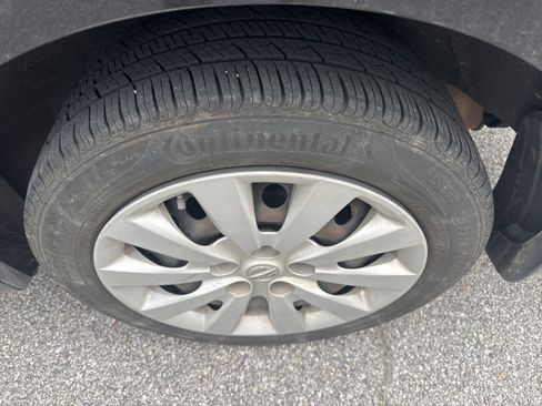 Used 2015 Nissan Sentra S FWD image 8
