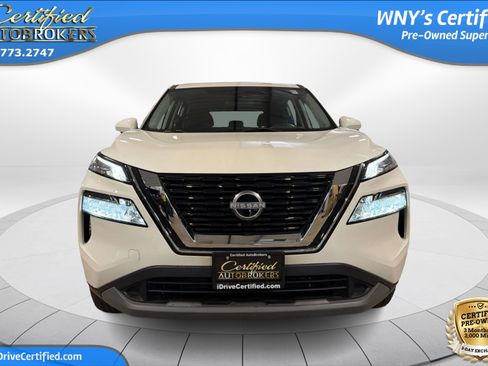 Used 2023 Nissan Rogue SV AWD/4WD image 2